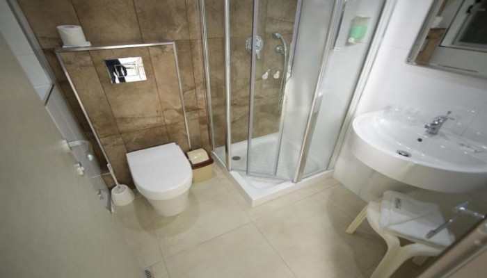 115 The Strand Hotel And Suites poza 2