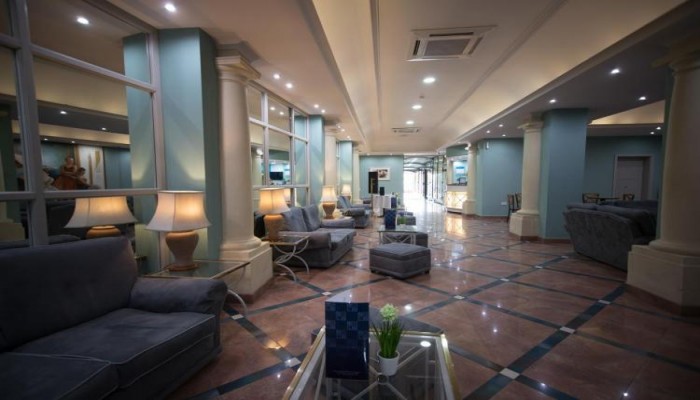 115 The Strand Hotel And Suites poza 8