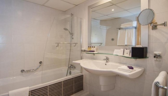 Marina At The Corinthia Beach Resort poza 11